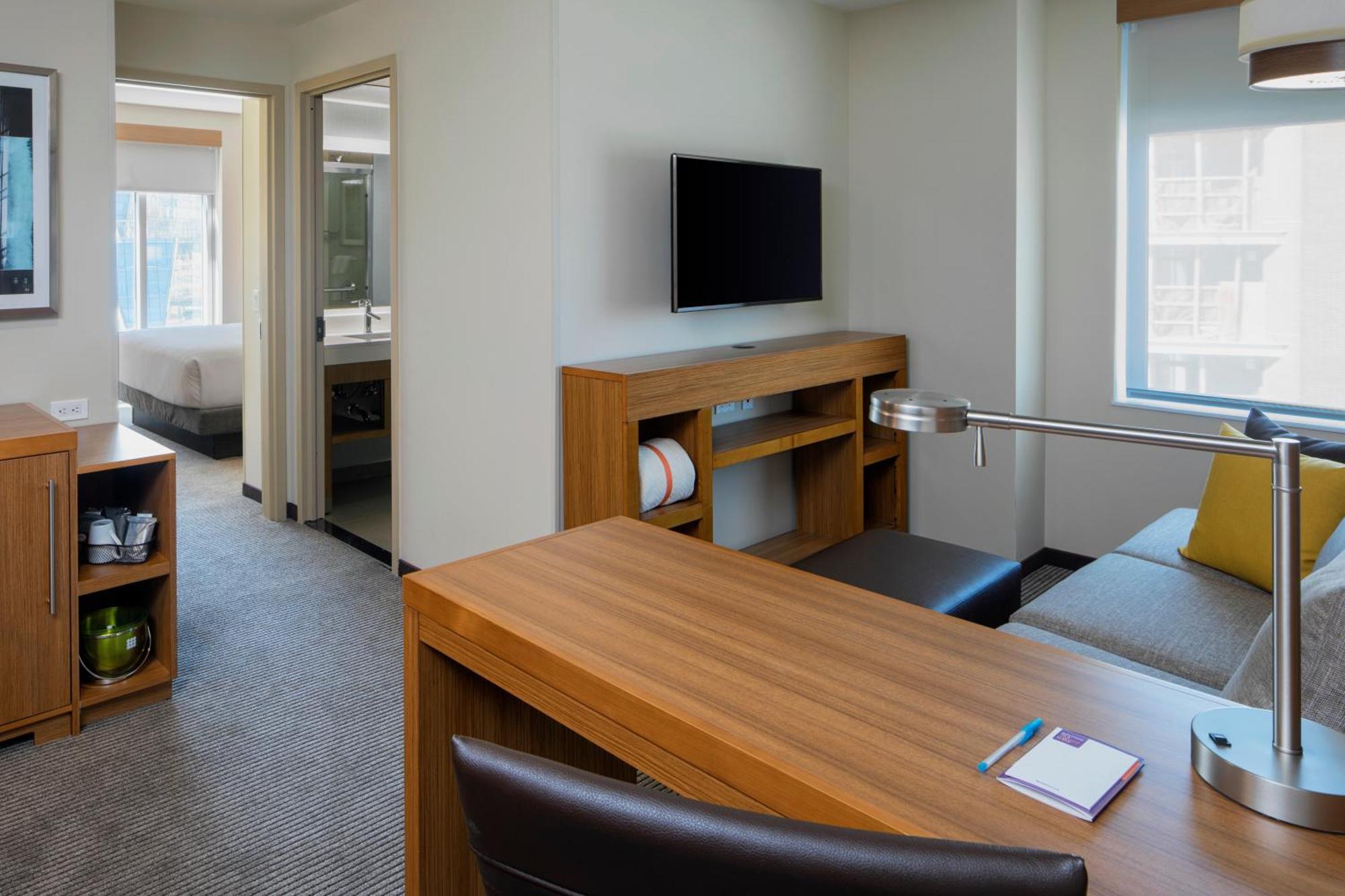 Suite met Kingsize Bed en Slaapbank