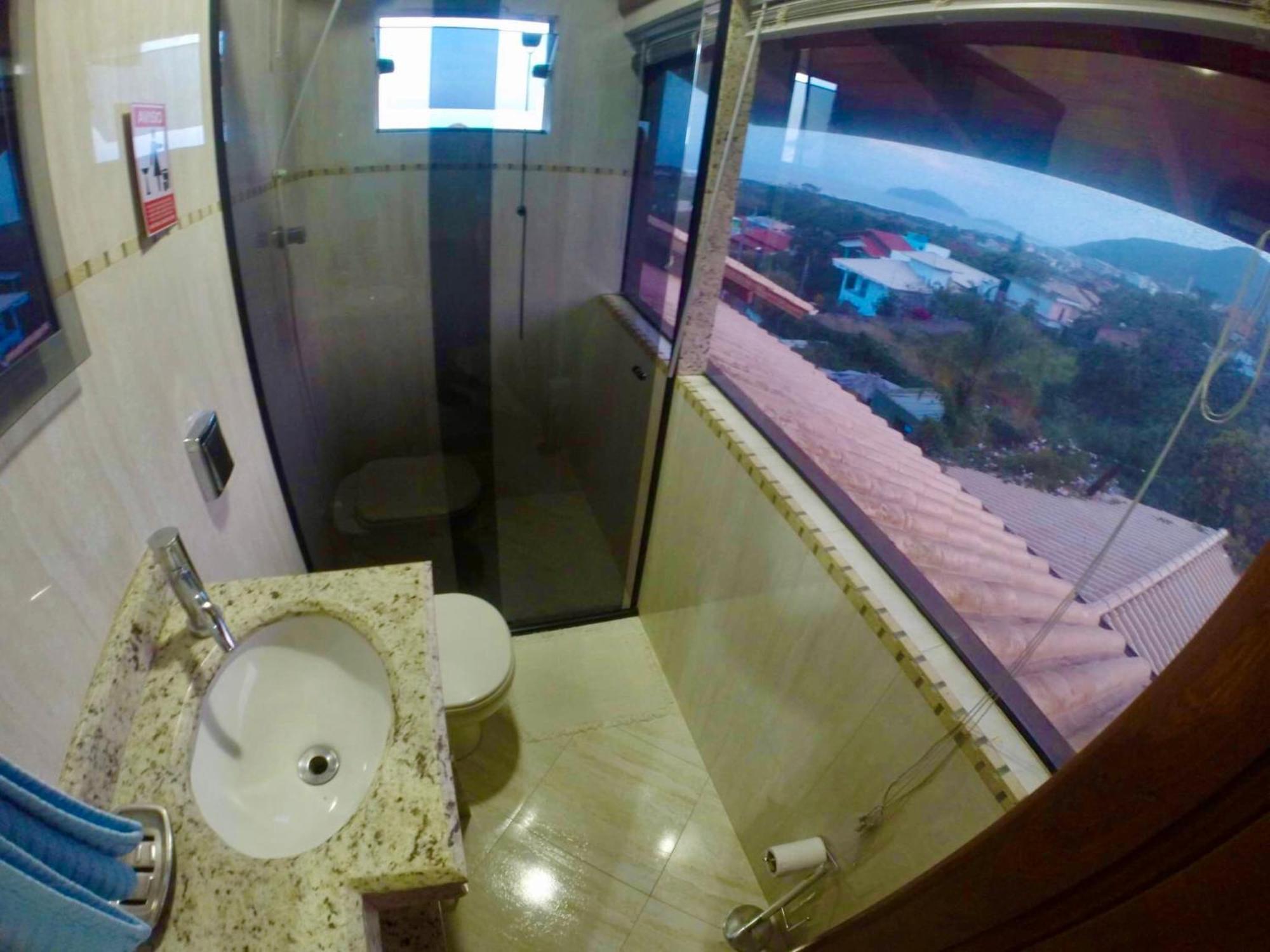 Suíte com Vista para o Mar (2 Adultos)