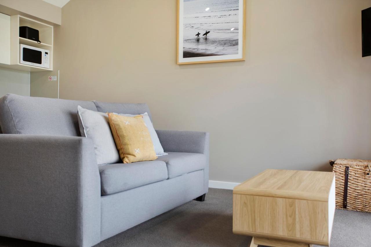 Villa Sofa Bed Split Level
