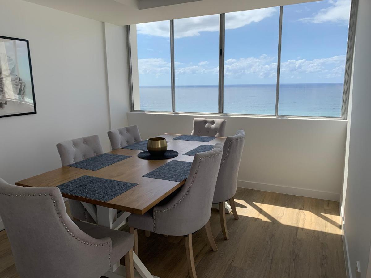 Deluxe Three-Bedroom Apartment