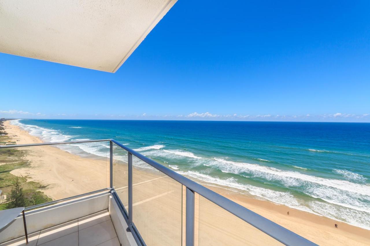Three-Bedroom Apartment Ocean View