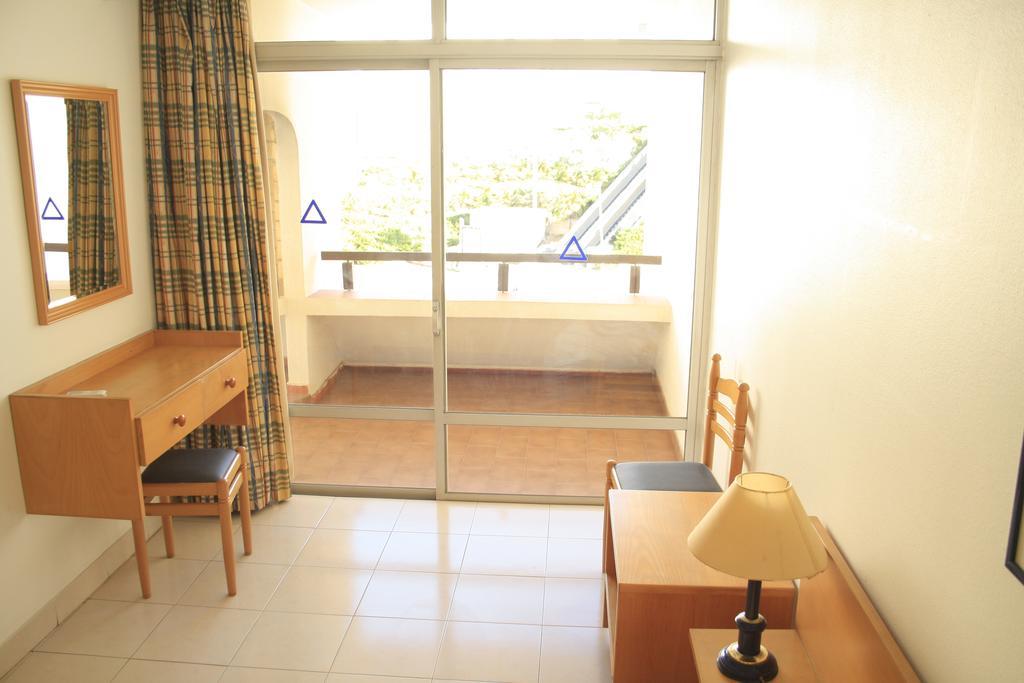 Studio Side Sea View