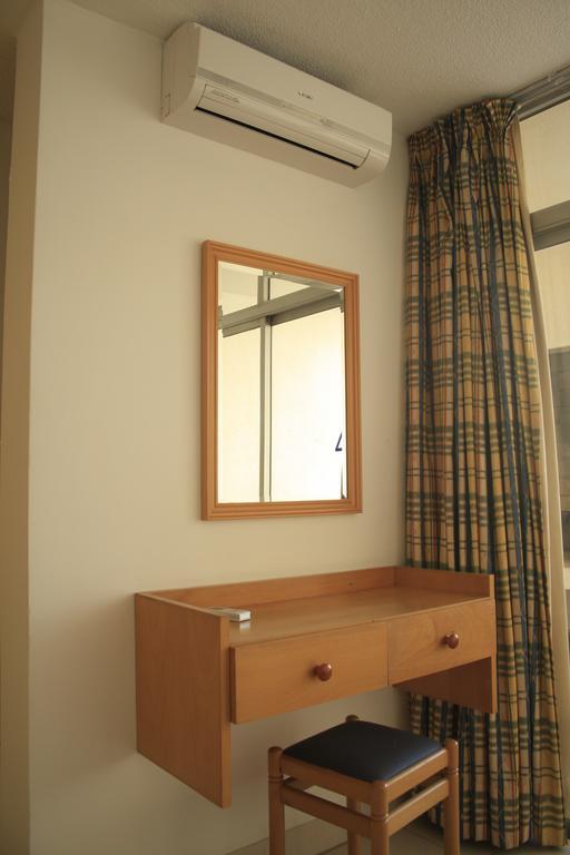 One-Bedroom Apartment Sea View