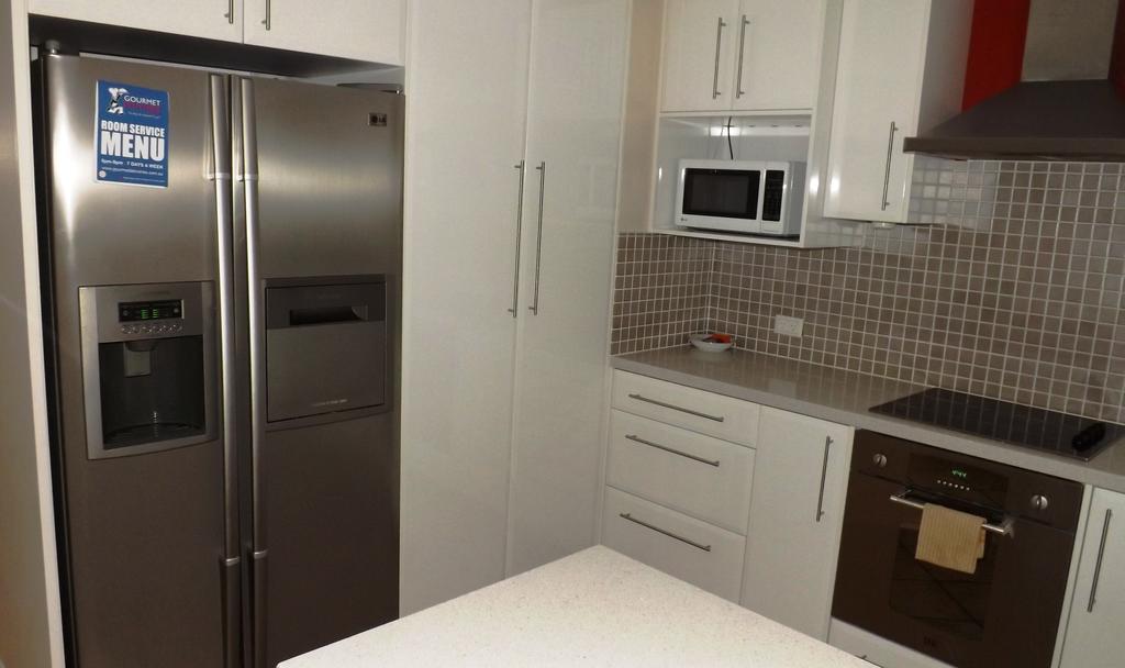 Three-Bedroom Apartment Ocean View