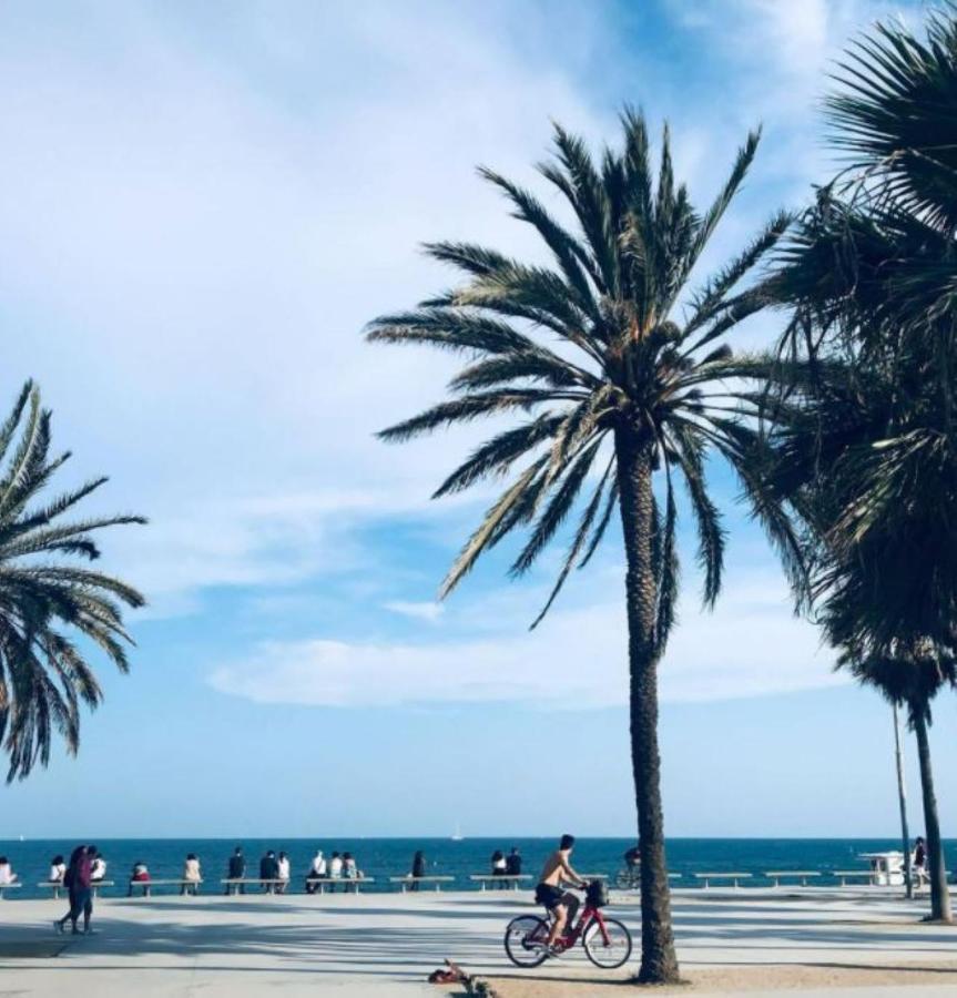 Apartamento con balcón