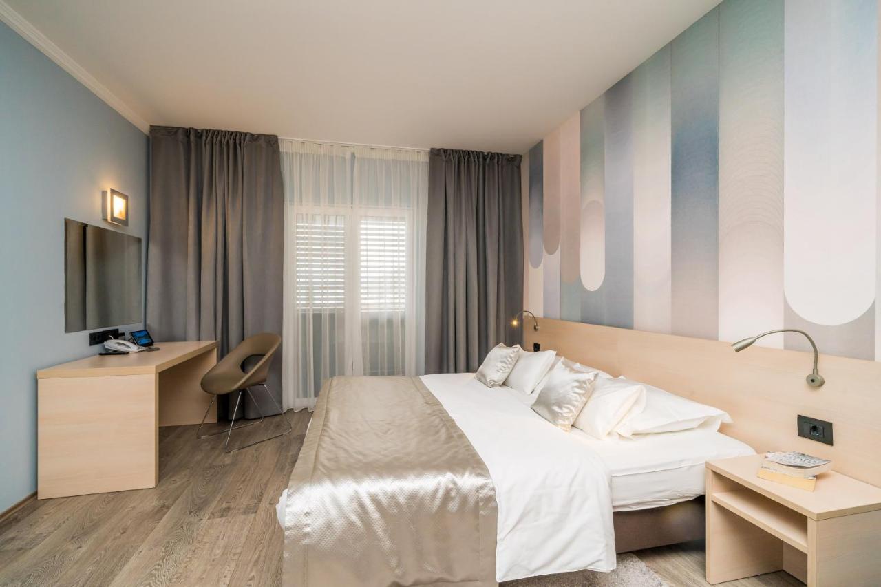 Double/Twin Room with Balcony