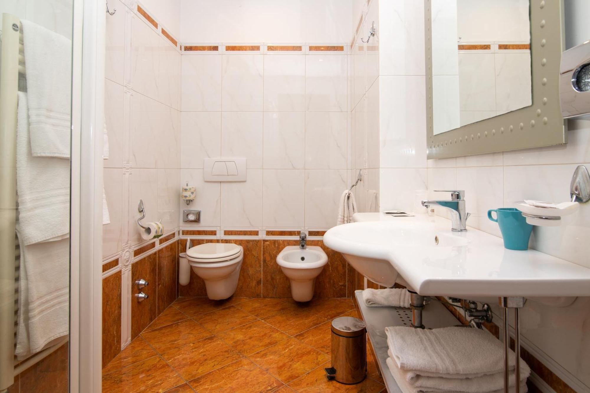 Classic Triple Room