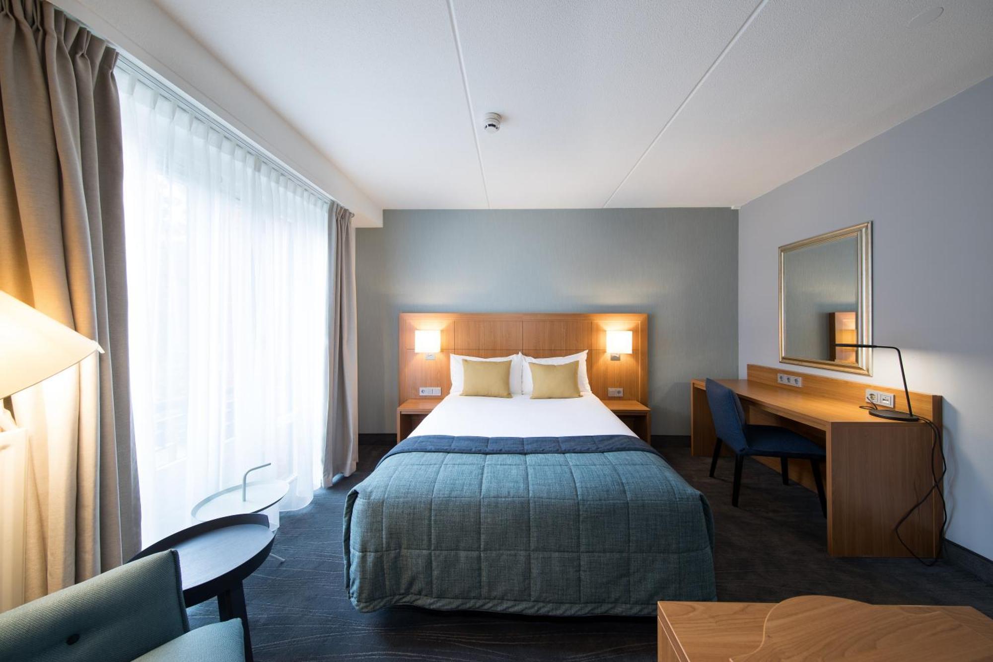 Single Room,402852741:JPEG