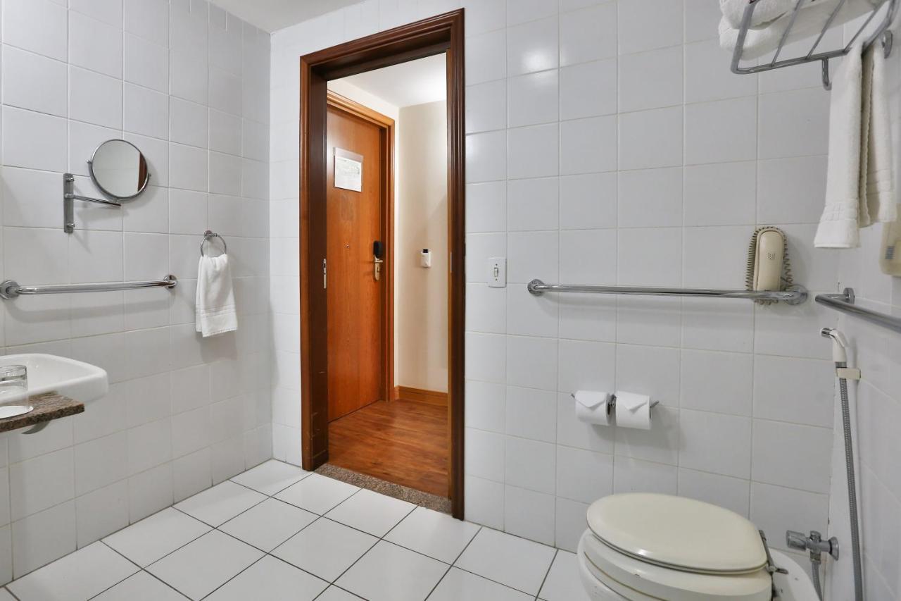 Quarto Premium com cama Queen Size - Acessível para hospedes com mobilidade reduzida