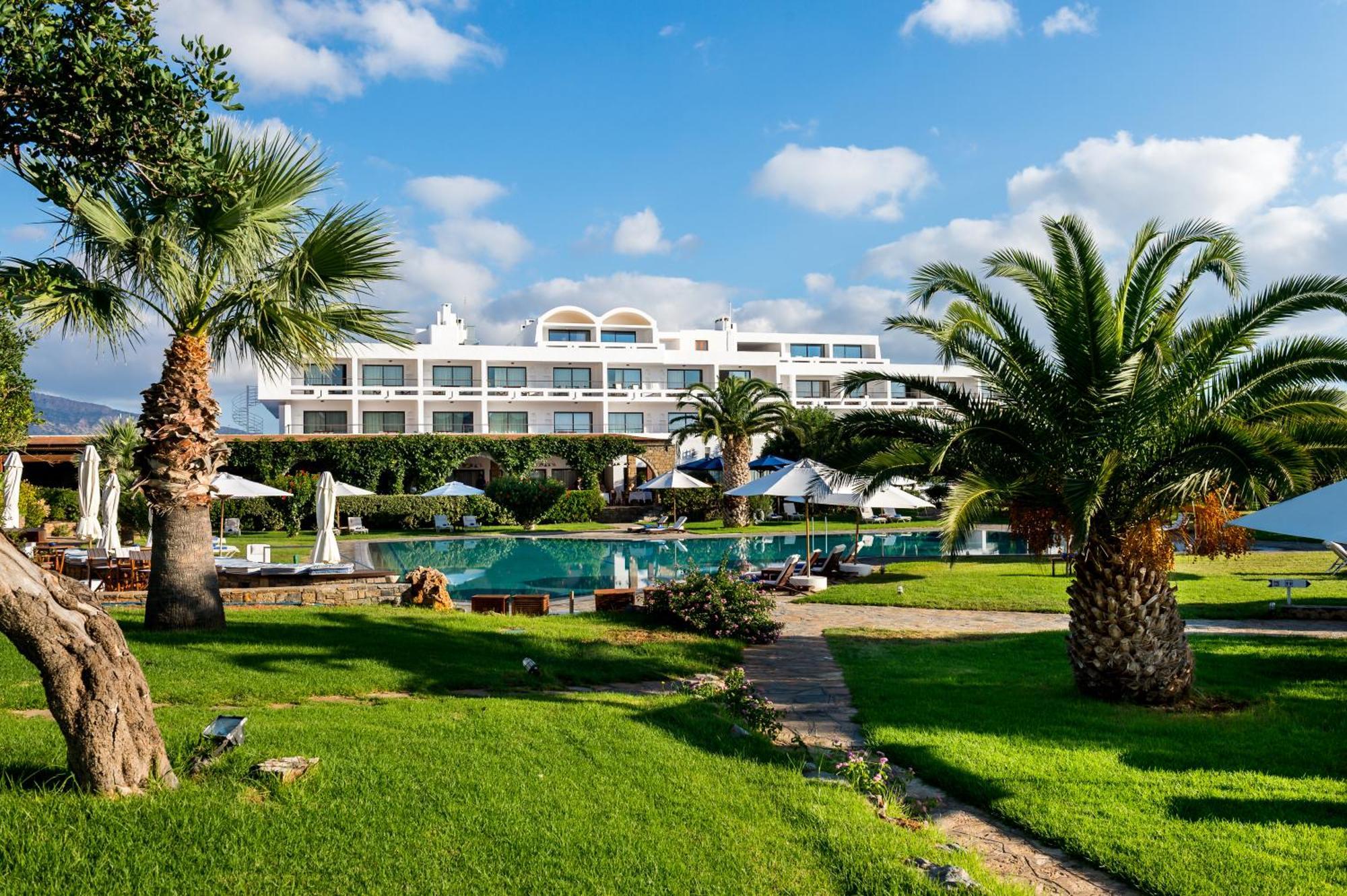 Classic Bungalow met Uitzicht op Zee