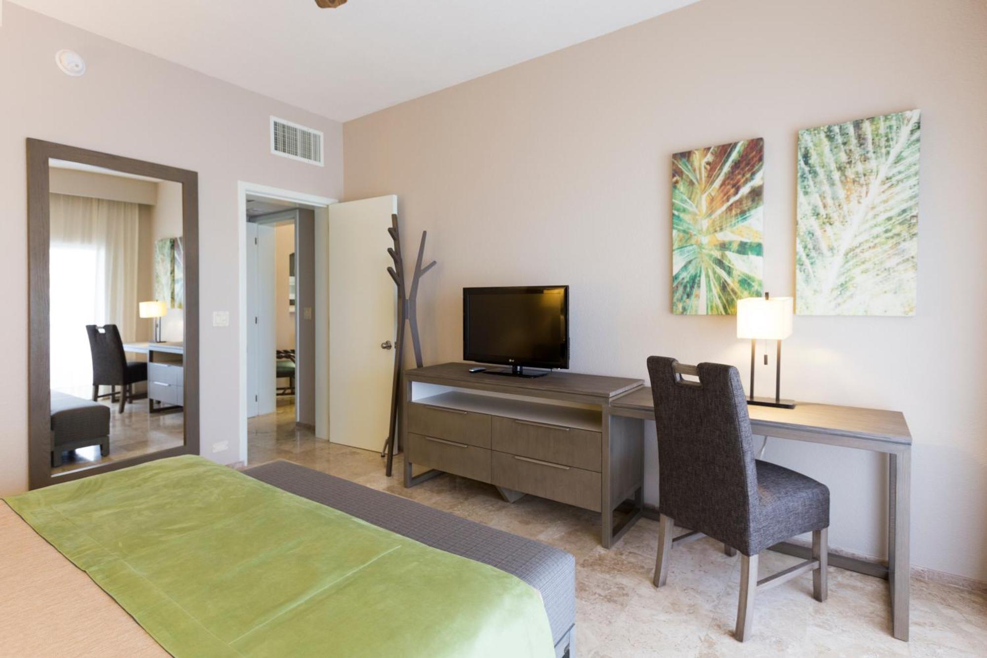One-Bedroom Suite with Ocean View