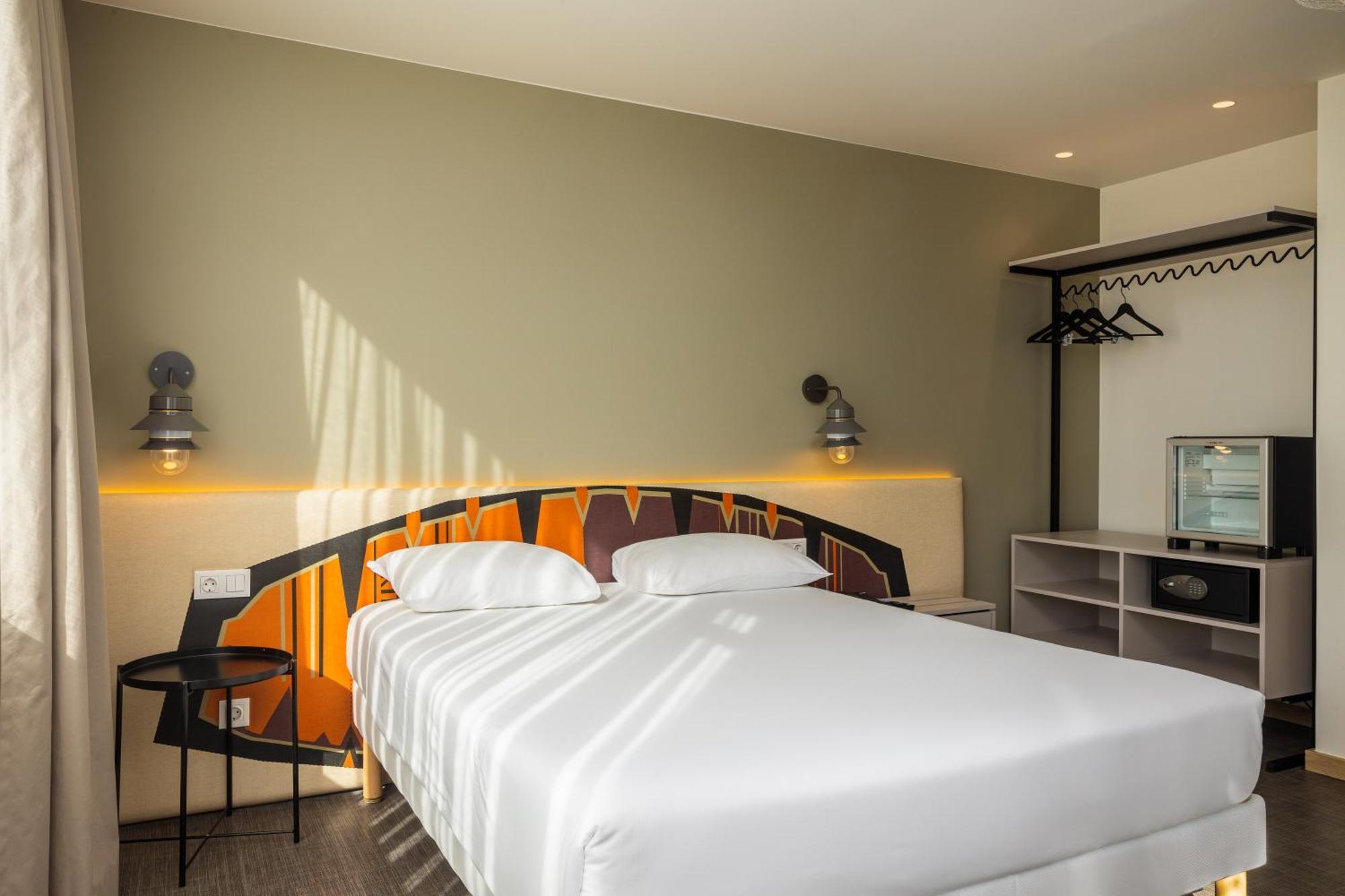 Quarto Duplo Grande com Varanda e Vista