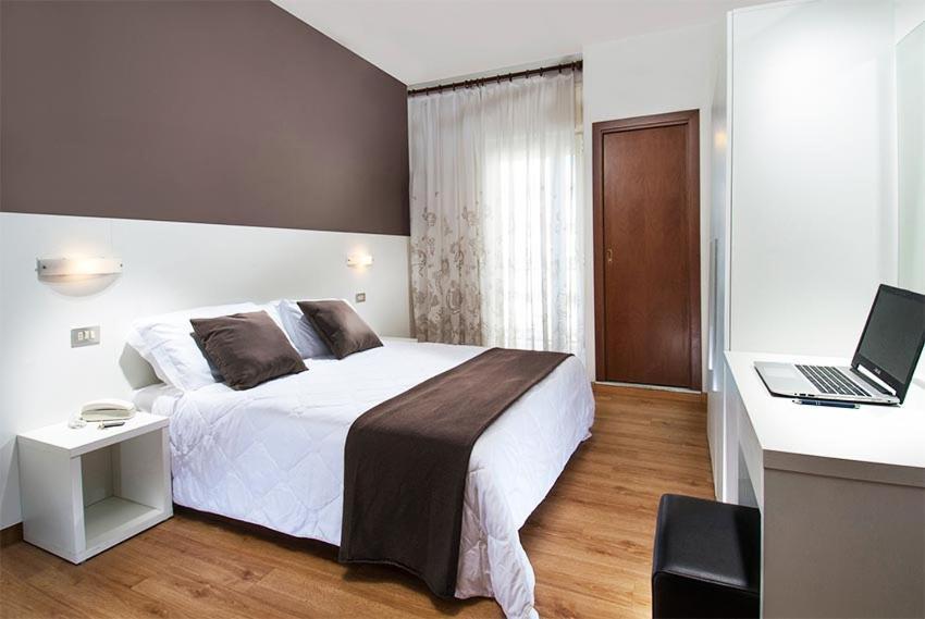 Standard Double or Twin Room Balcony,1730061020:JPEG