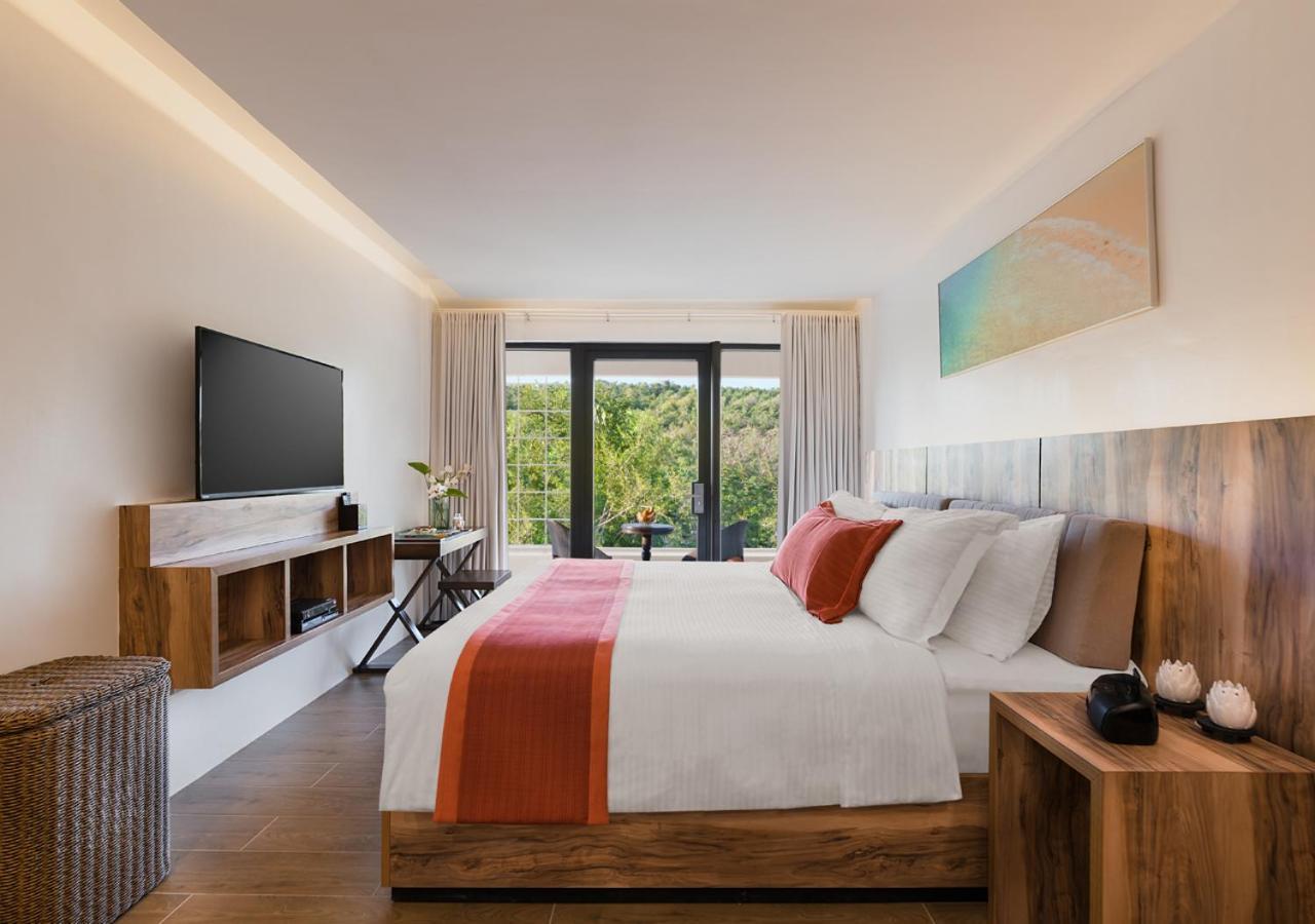Garden Suite Roundtrip Airport Boat Trip Transfer