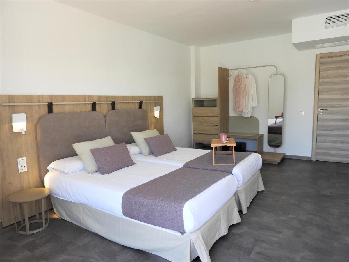 Superior One-Bedroom Apartment