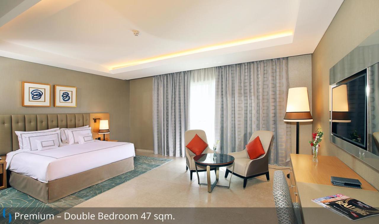 Premium King Room Complimentary Luxury Transfers to Jumeirah Beach Mall of Emirates