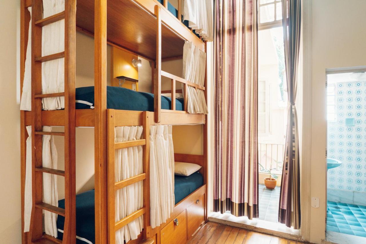 Cama em Dormitório Misto com 6 Camas
