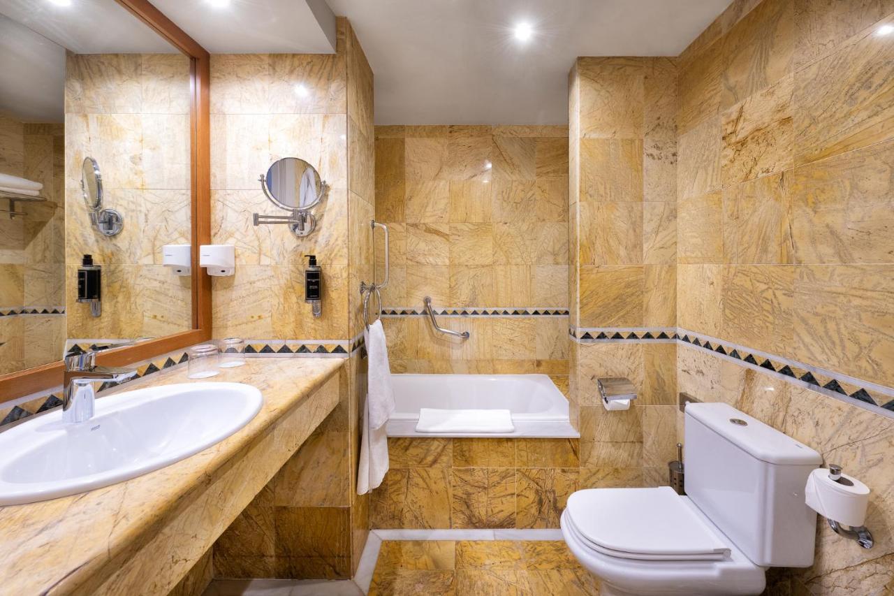 Superior Deluxe Double or Twin Room