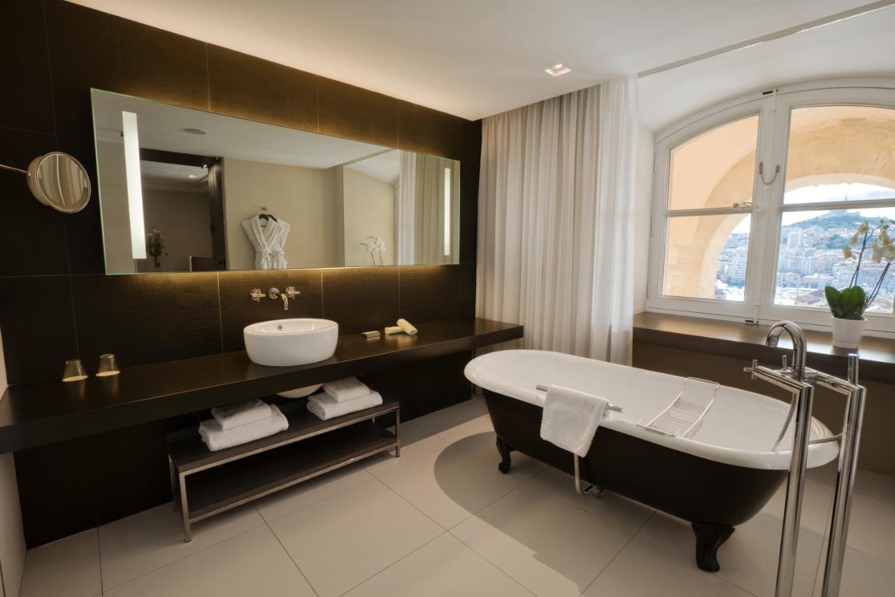 Premium King Room with Church View