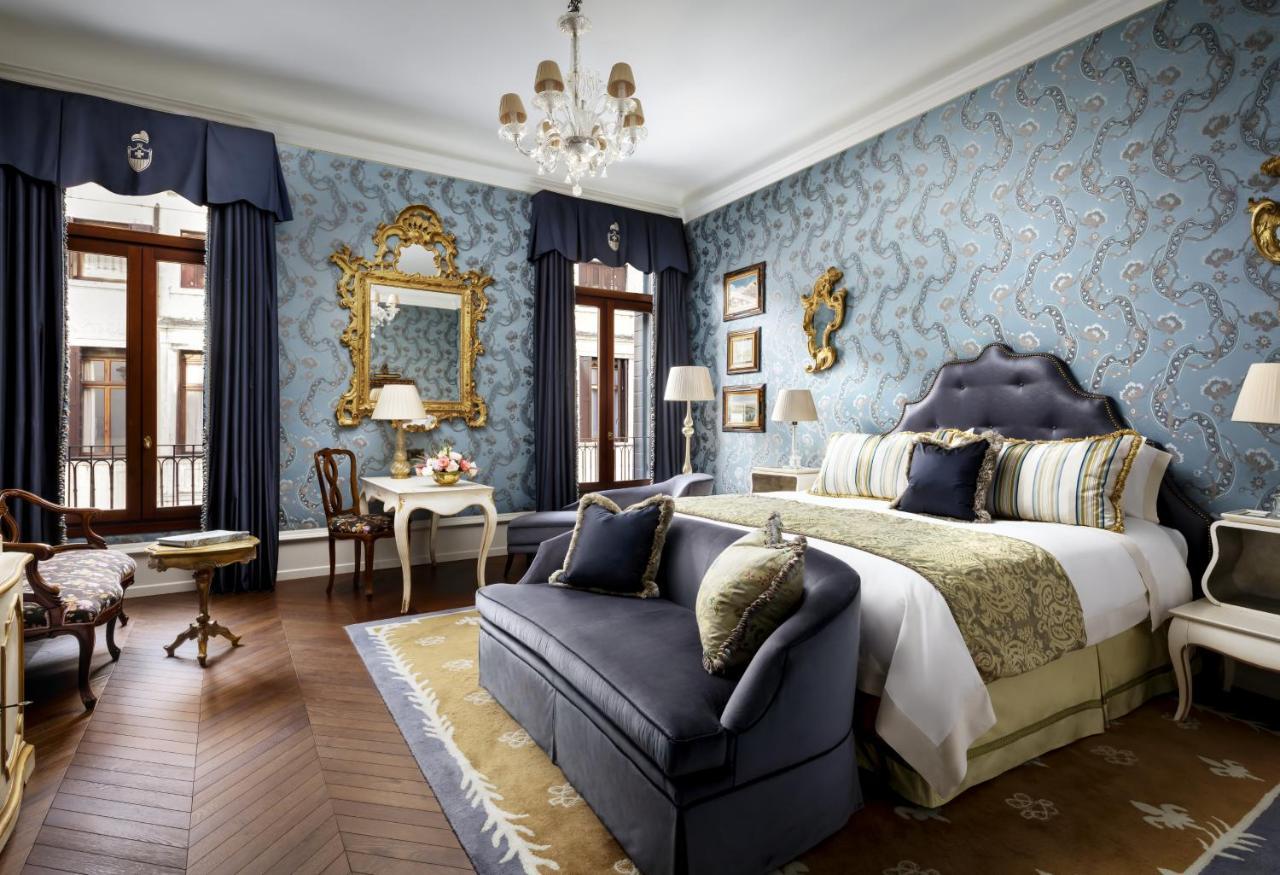 Giglio Prestige Larger Guest room SMaria DGiglio view 1 King or 2 Twin or Single Beds