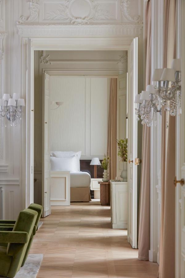 Grand Prestige Suite