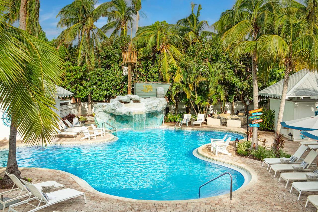 King Room Pool View