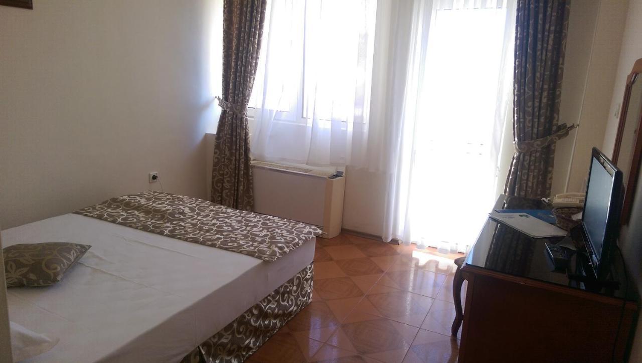 Single Room Balcony