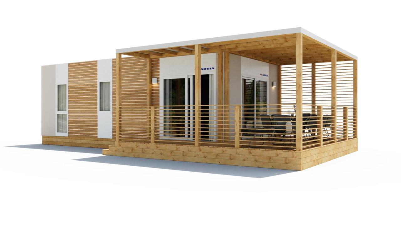 Deluxe Family Two-Bedroom Mobile Home Terrace