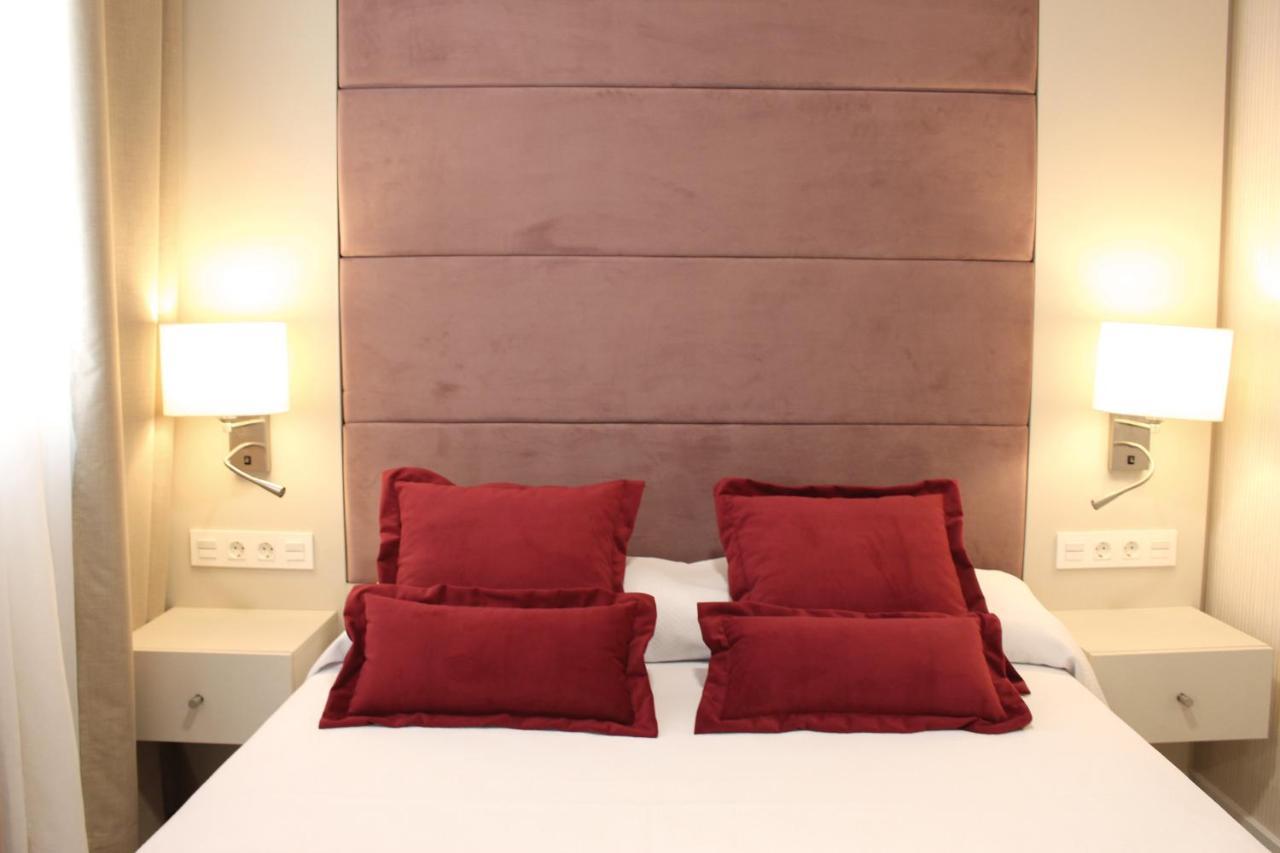 Apartamento de 2 dormitorios con balcón y vistas al mar