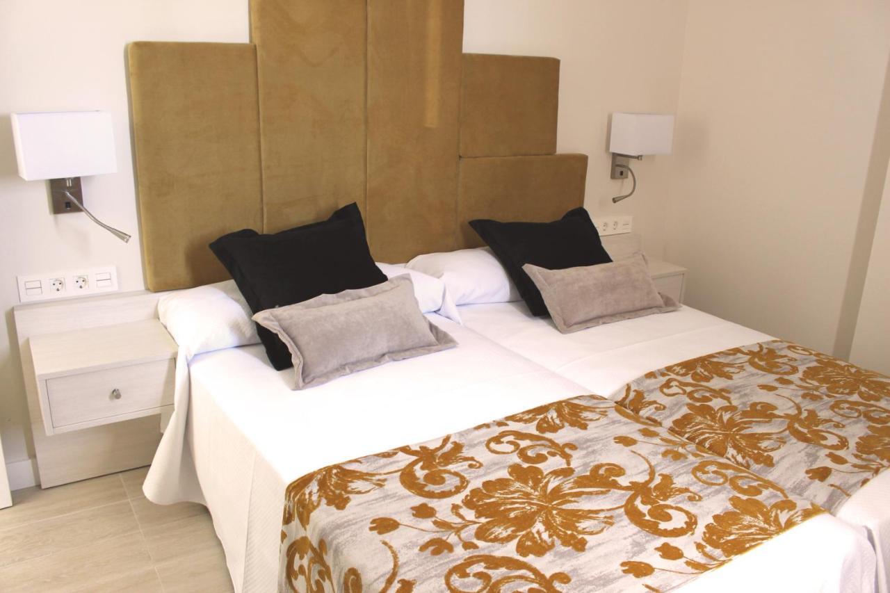 Apartamento de 1 dormitorio con balcón y vistas al mar