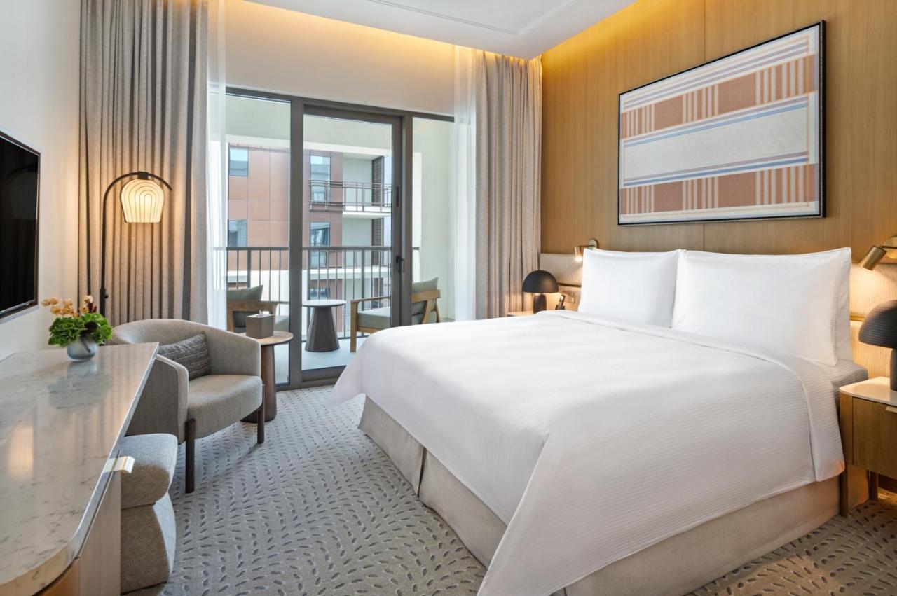 Deluxe Room King