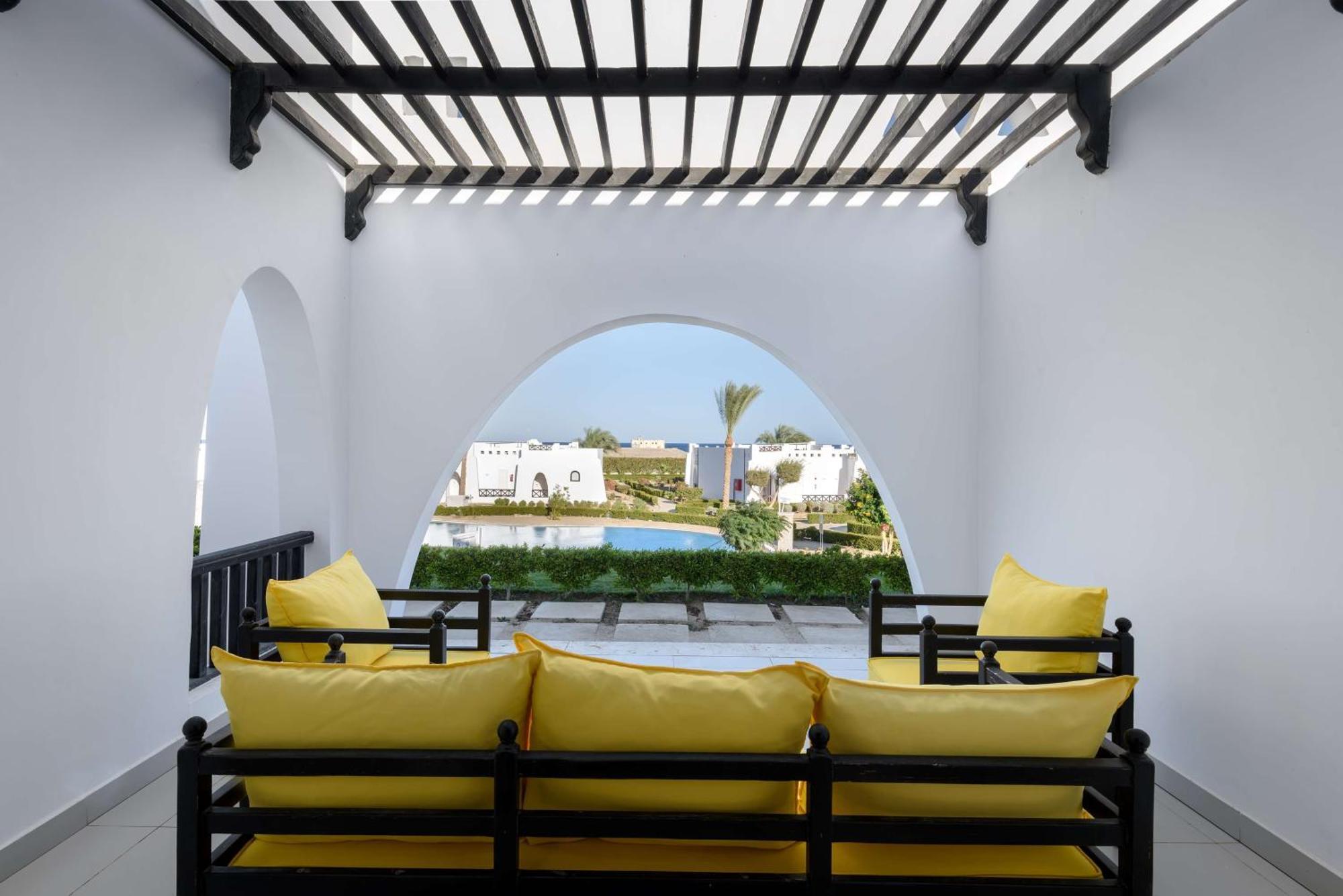 Twin Room Pool View