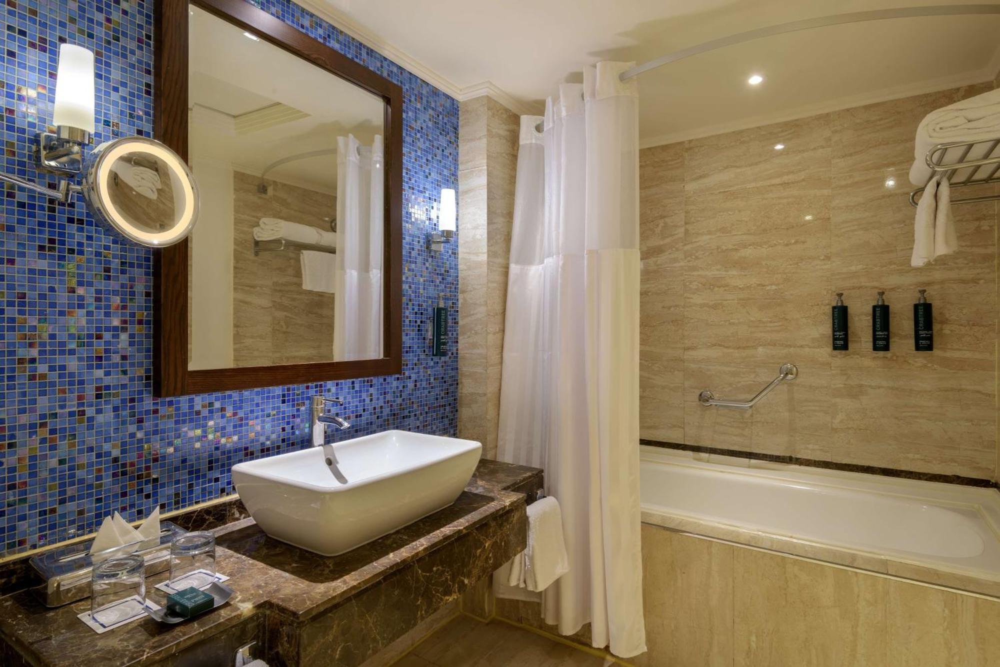 Twin Room Pool View