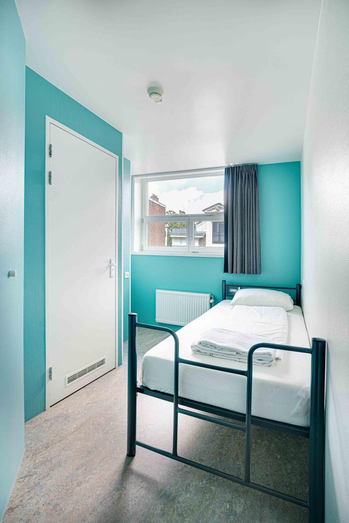 Single Room Private Bathroom