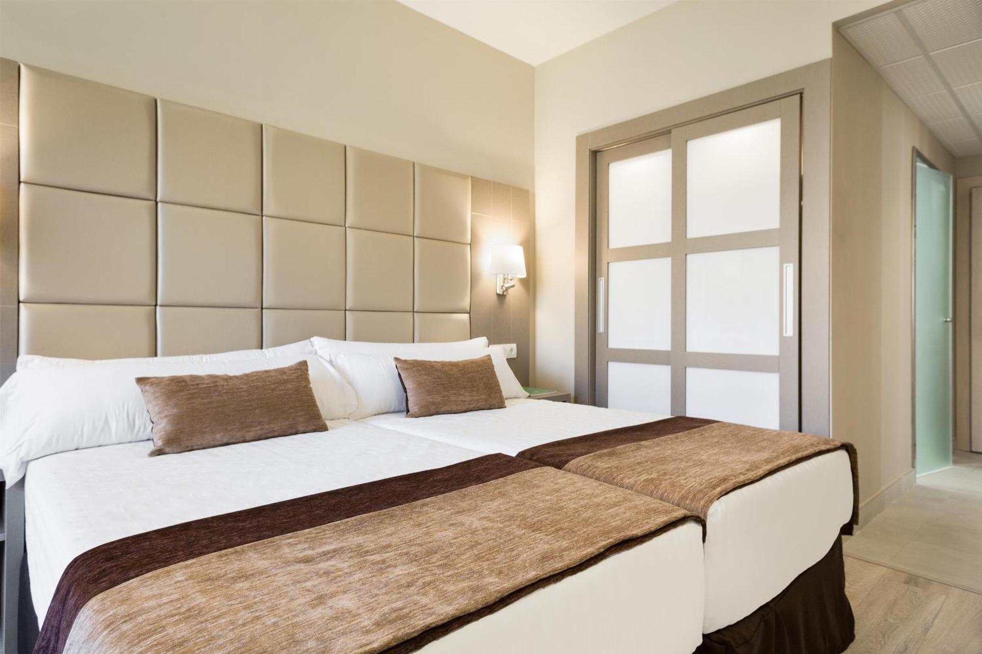 Habitación Doble Business con vistas al jardín