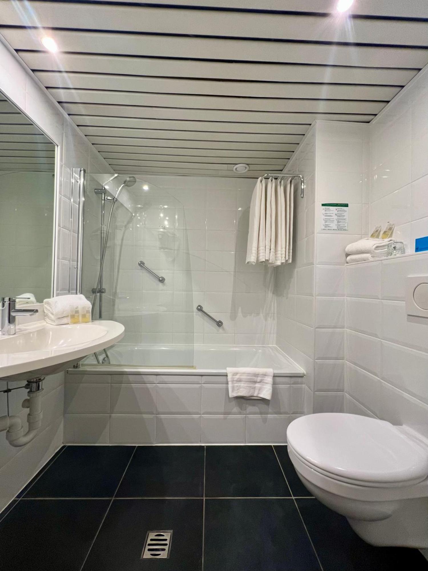 Small Single Room