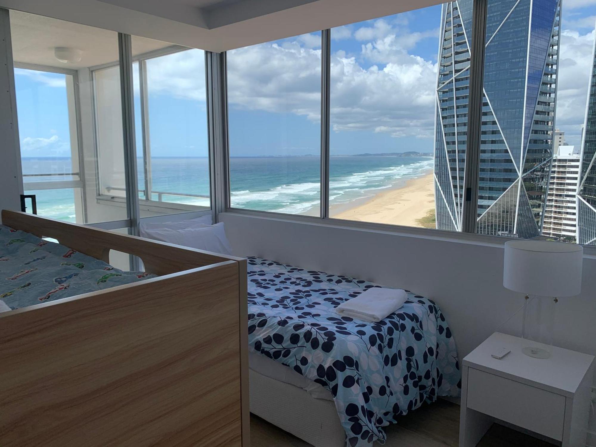 Deluxe Three-Bedroom Apartment
