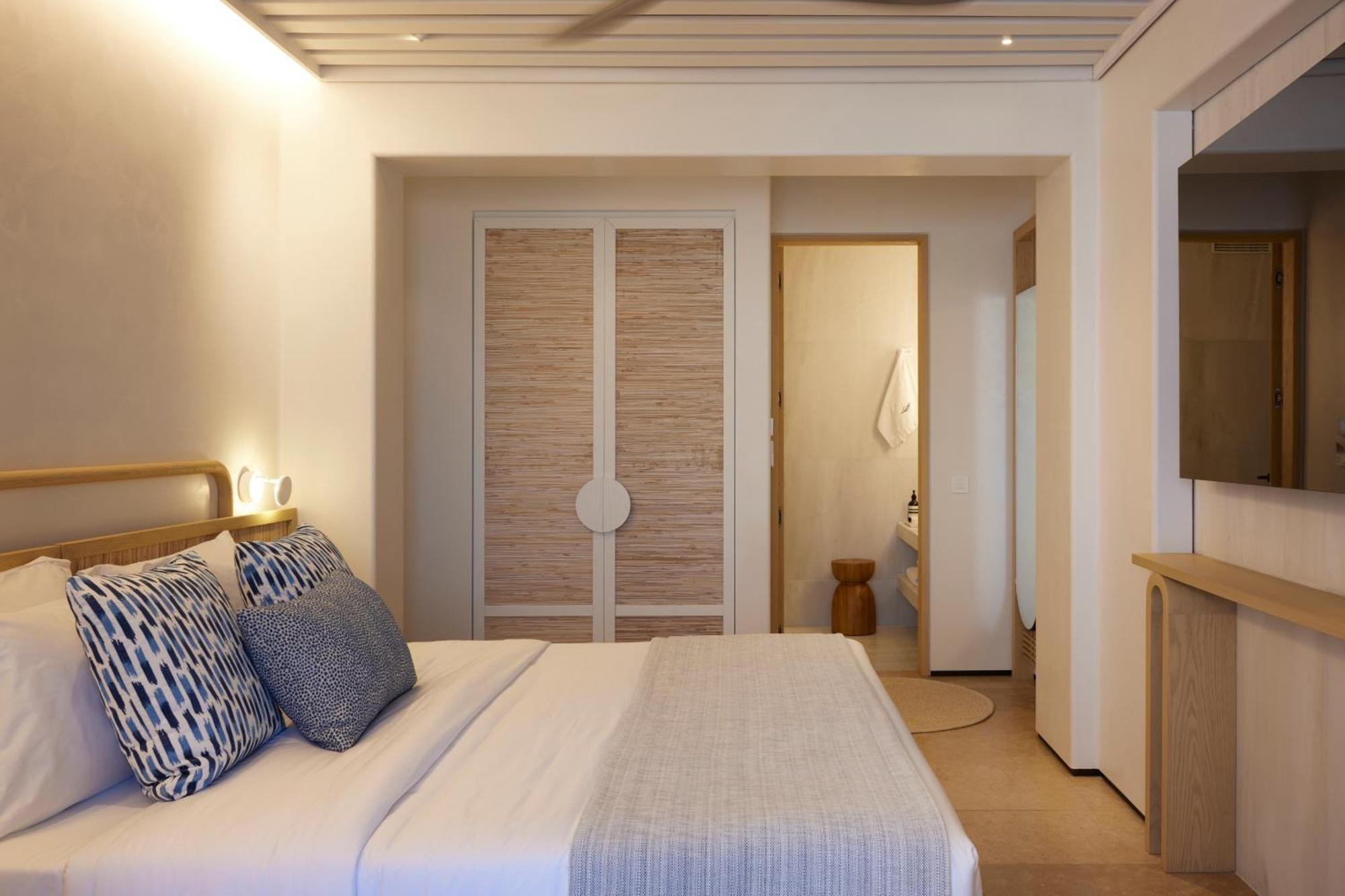 Superior Room with Side Sea View
