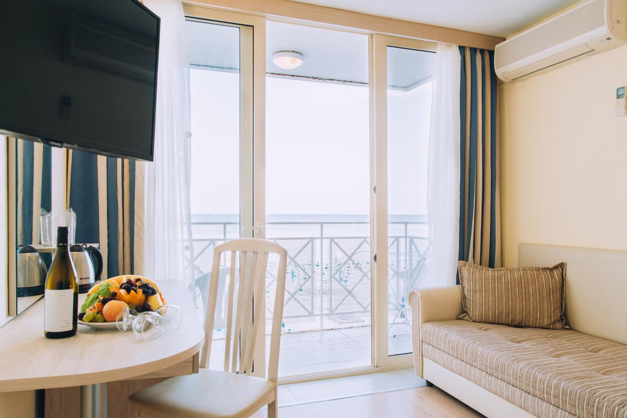 Twin Room Sea View