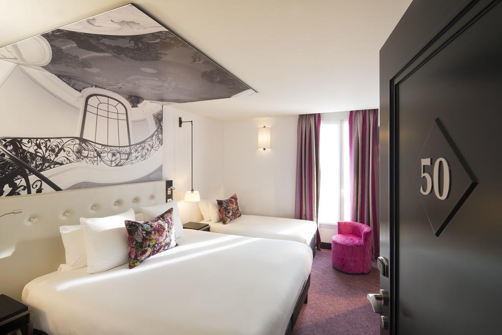 Quarto Superior com 2 Camas de Solteiro