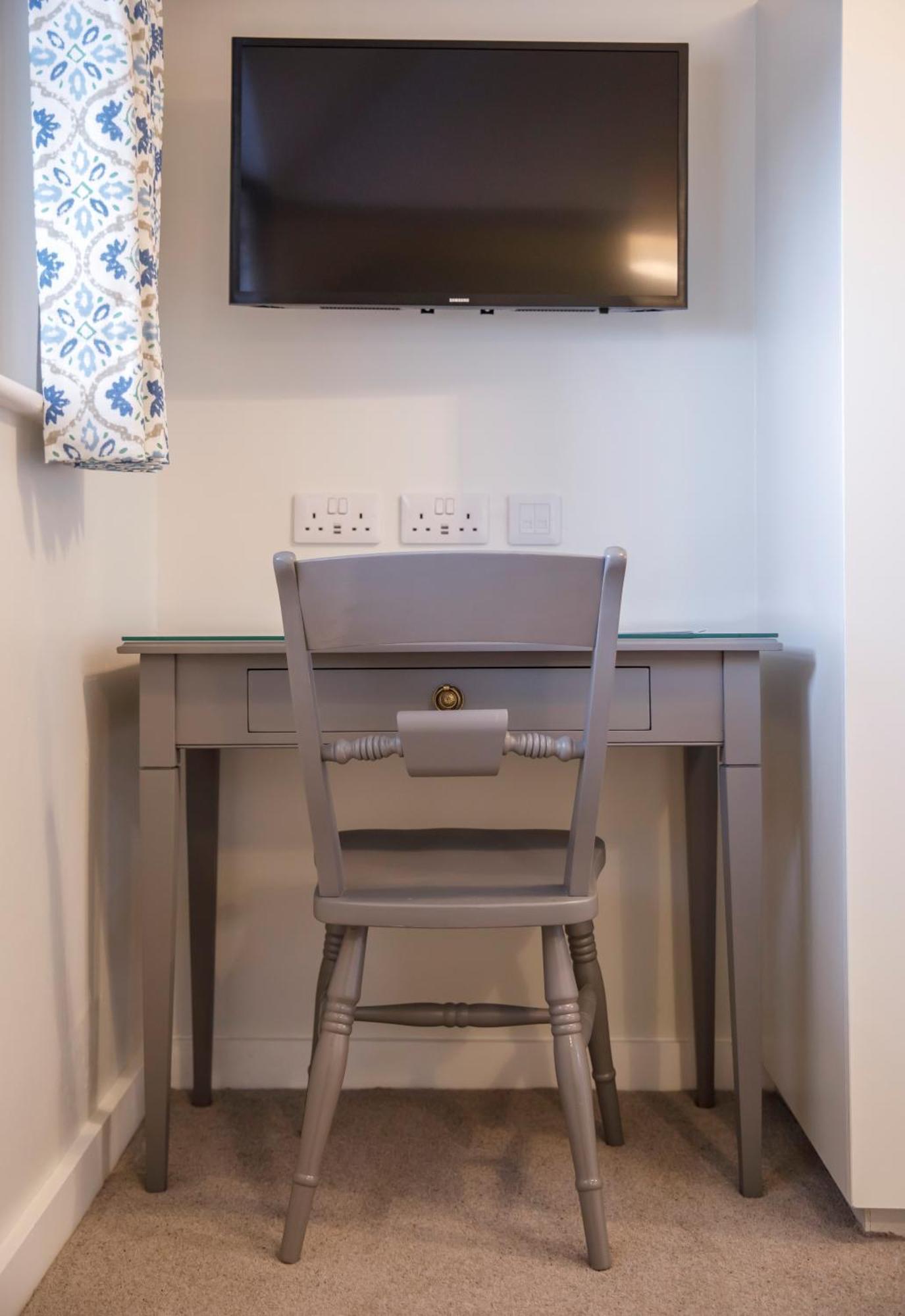 Deluxe Single Room