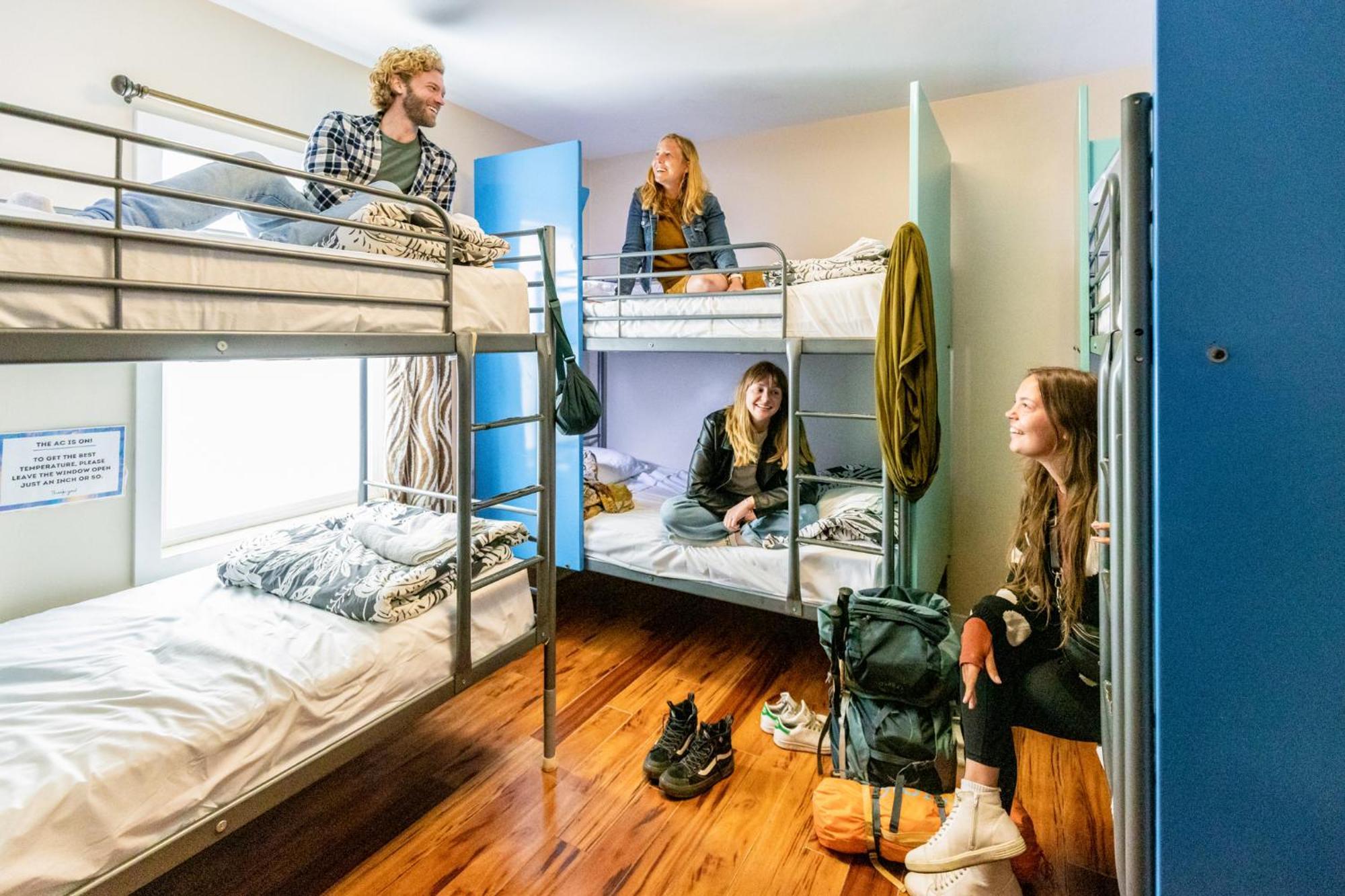 Bed 6-Bed Mixed Dormitory Room