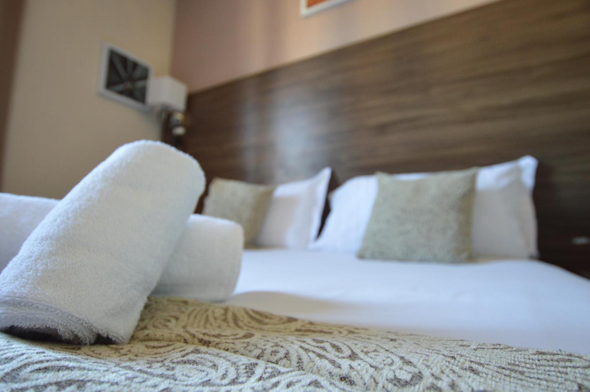 Comfort Double or Twin Room Air-Conditioning