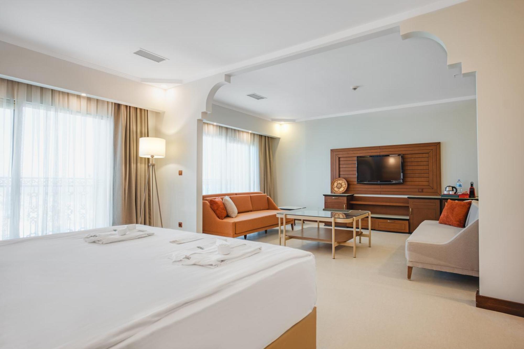 Junior Suite mit seitlichem Meerblick