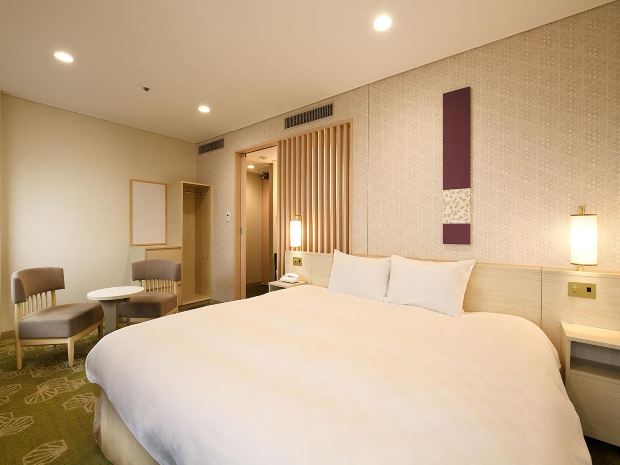 Deluxe King Room Non-Smoking 306sqm