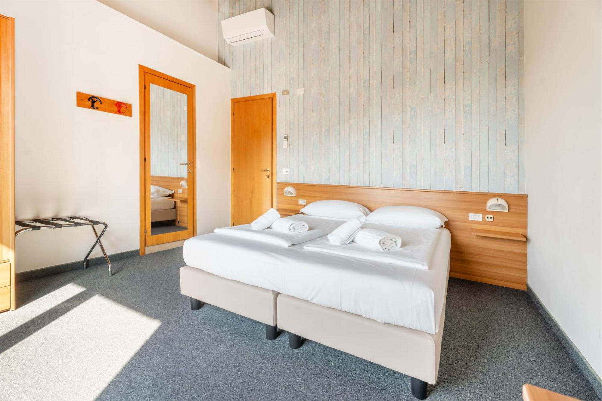 Double or Twin Room Balcony