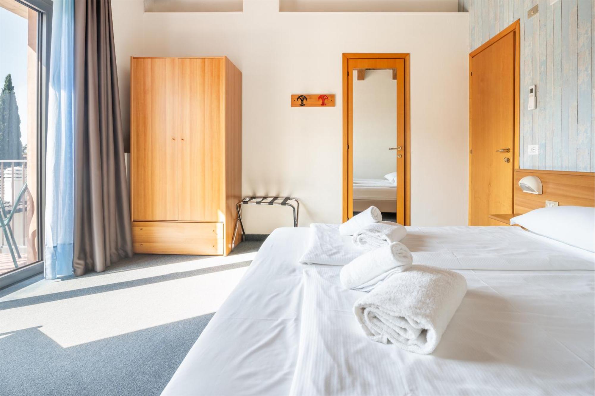 Double or Twin Room Balcony