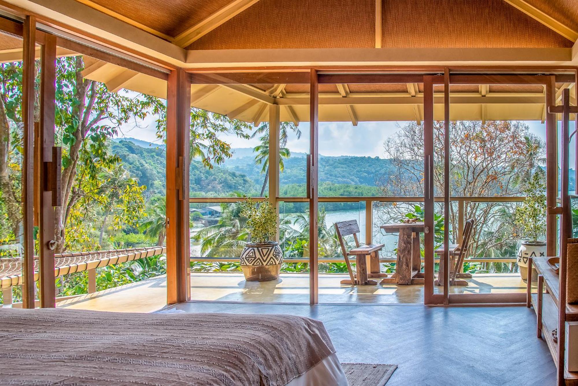 Deluxe Seaview Villa