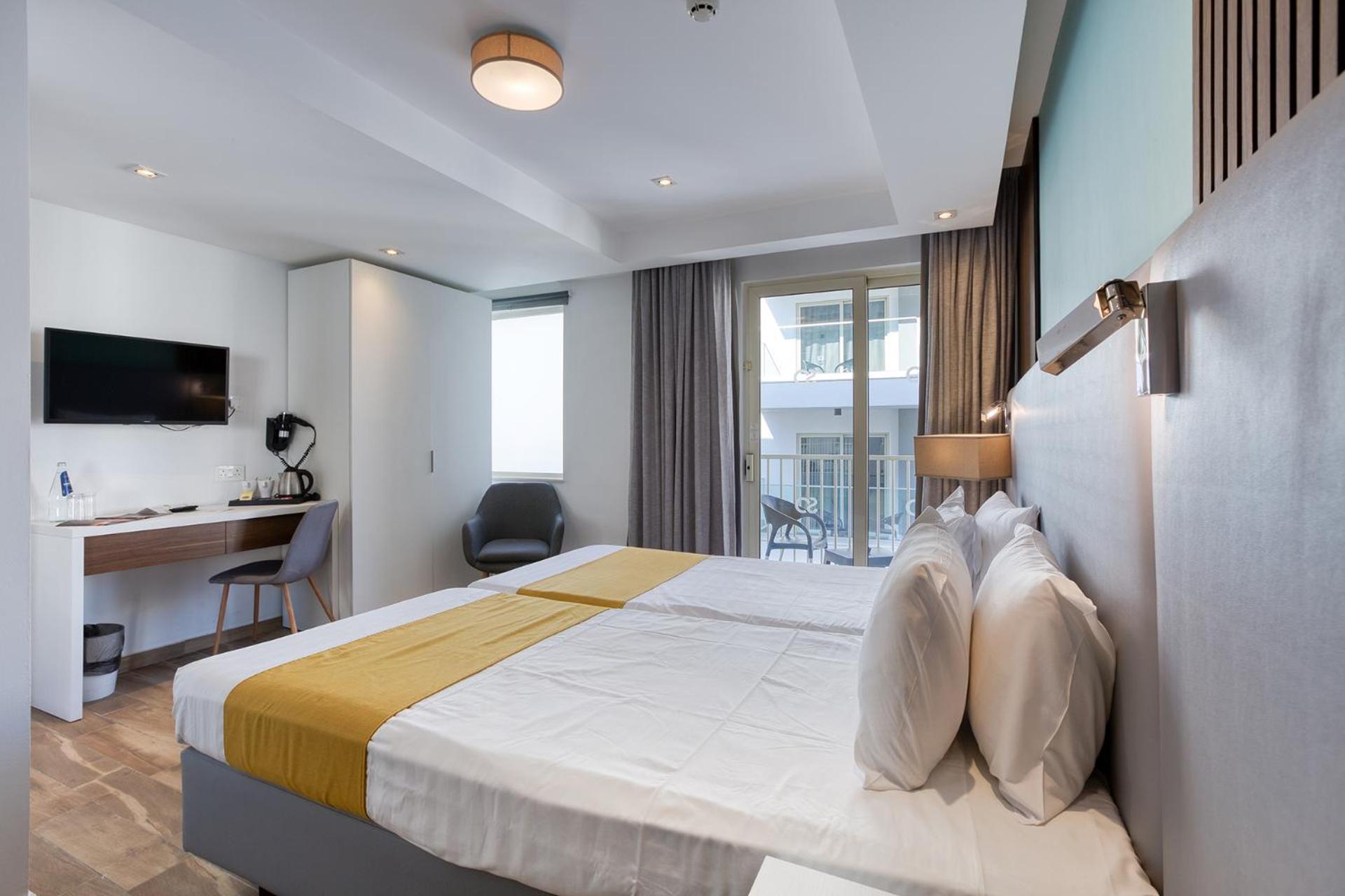 Standard Twin Room Balcony