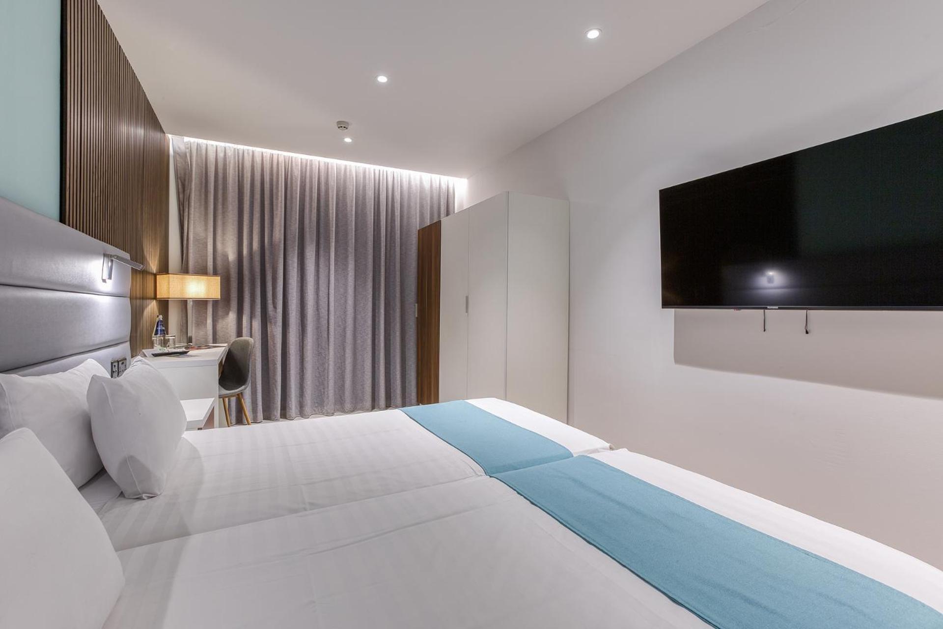 Standard Twin Room Balcony
